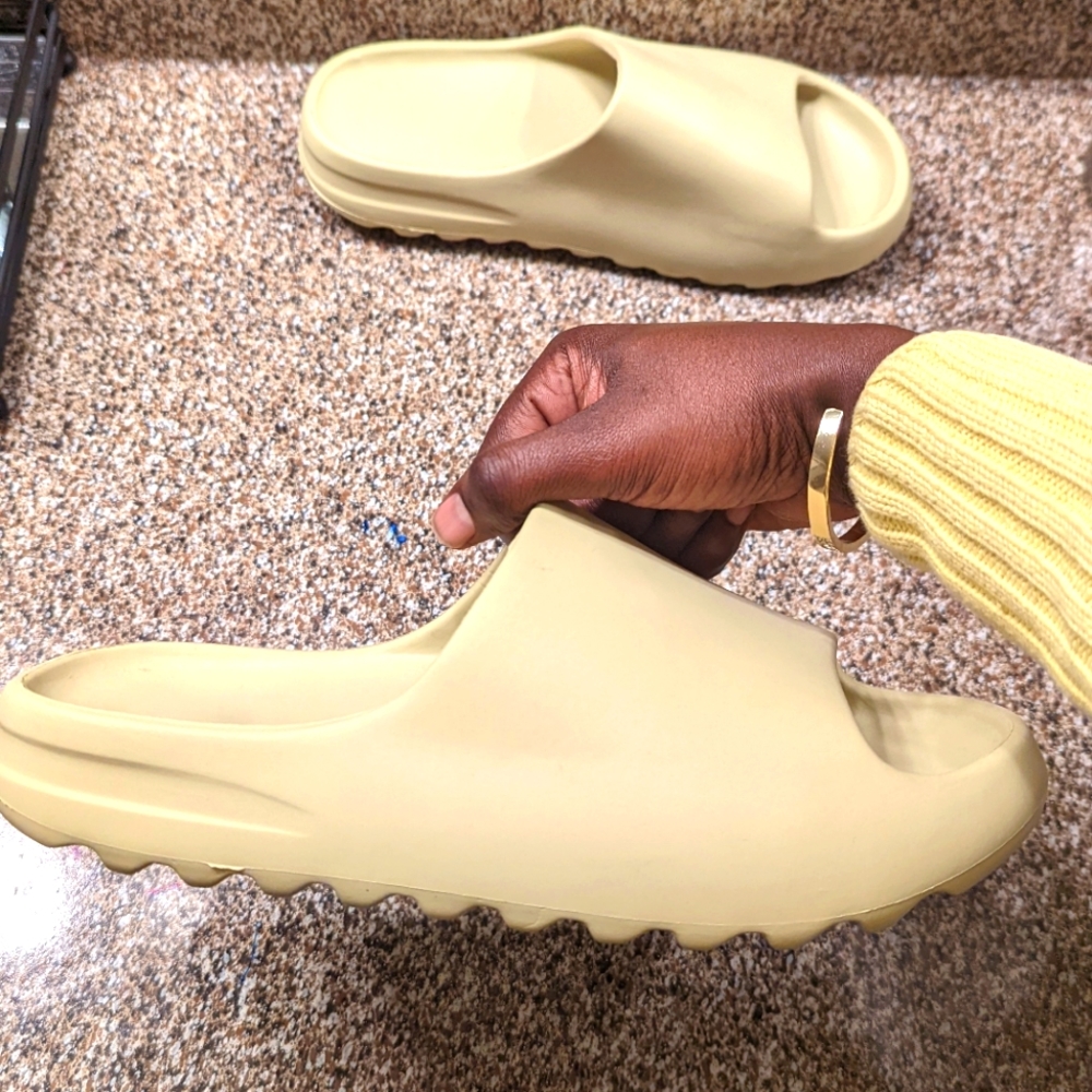 Yeezy slides lime green size 9